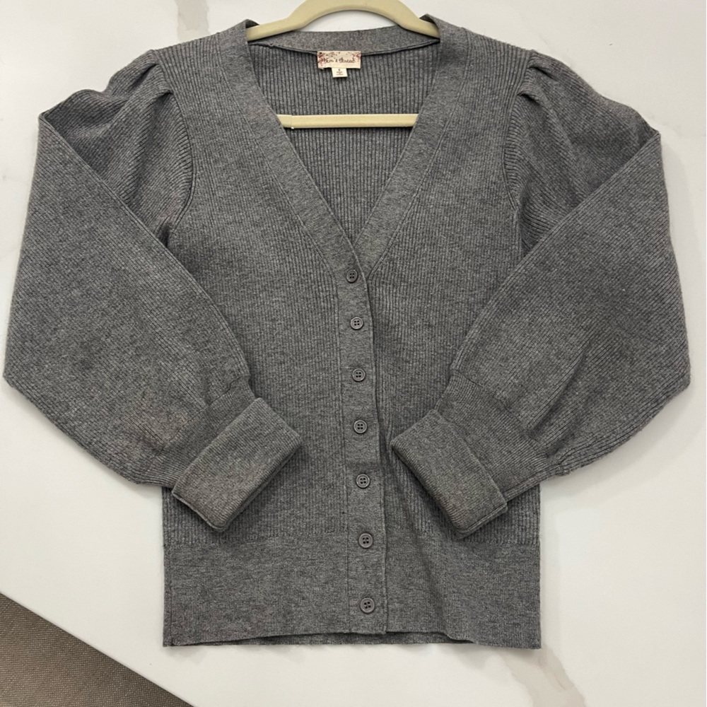 Poem and Thread brand gray bishop sleeve cardigan size Small